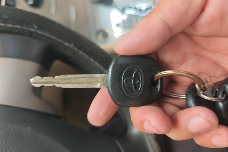 Used Toyota Corolla EX 2013 1.6L Automatic Luxury Edition Vehicle Key