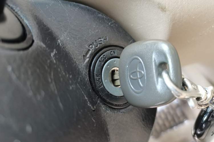 Used Toyota Corolla EX 2013 1.6L Automatic Luxury Edition Vehicle Key