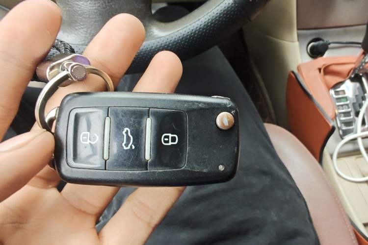 Used Toyota Corolla EX 2013 1.6L Automatic Luxury Edition Vehicle Key