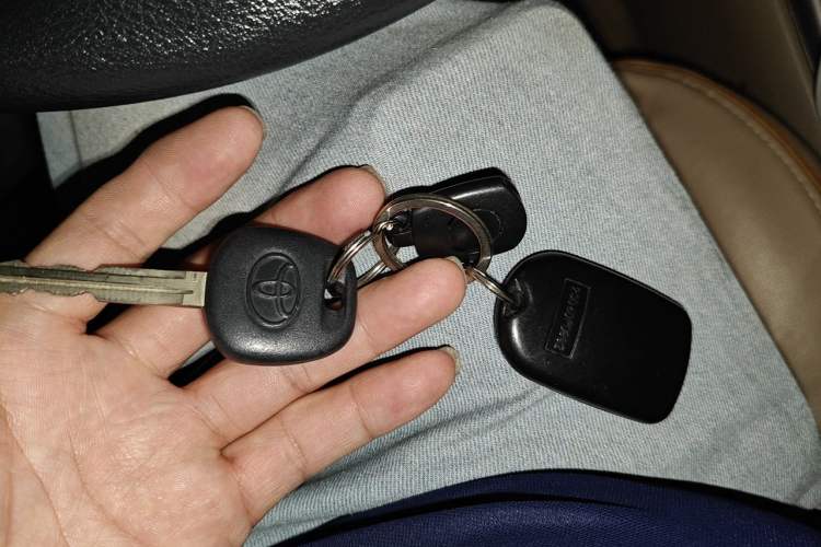 Used Toyota Corolla EX 2013 1.6L Automatic Luxury Edition Vehicle Key