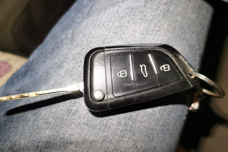 Used Toyota Corolla EX 2013 1.6L Automatic Excellence Edition Vehicle Key