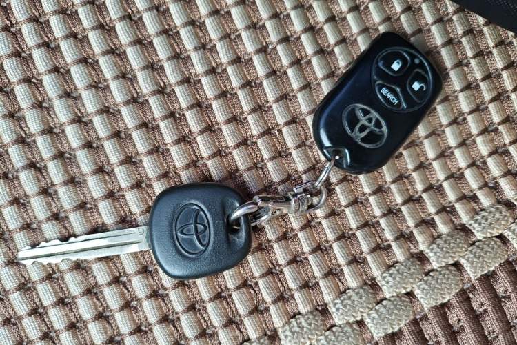 Used Toyota Corolla EX 2013 1.6L Automatic Excellence Edition Vehicle Key
