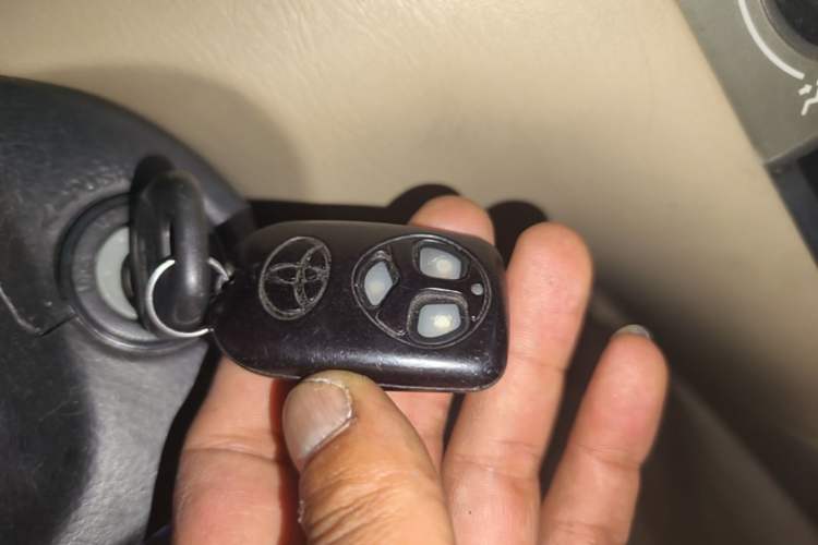 Used Toyota Corolla EX 2013 1.6L Manual Excellence Edition Vehicle Key