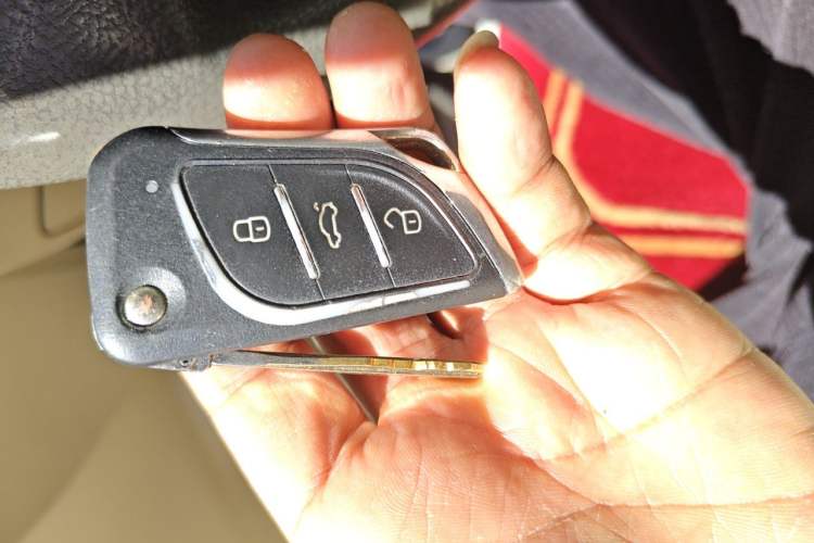 Used Toyota Corolla EX 2013 1.6L Automatic Excellence Edition Vehicle Key