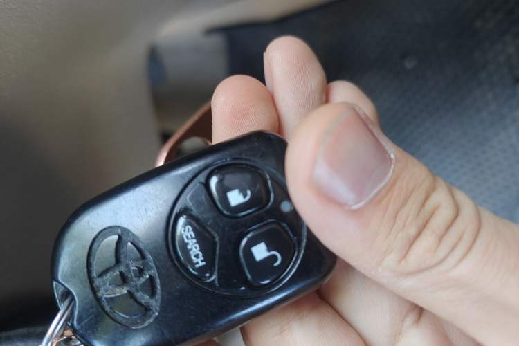 Used Toyota Corolla EX 2013 1.6L Automatic Excellence Edition Vehicle Key