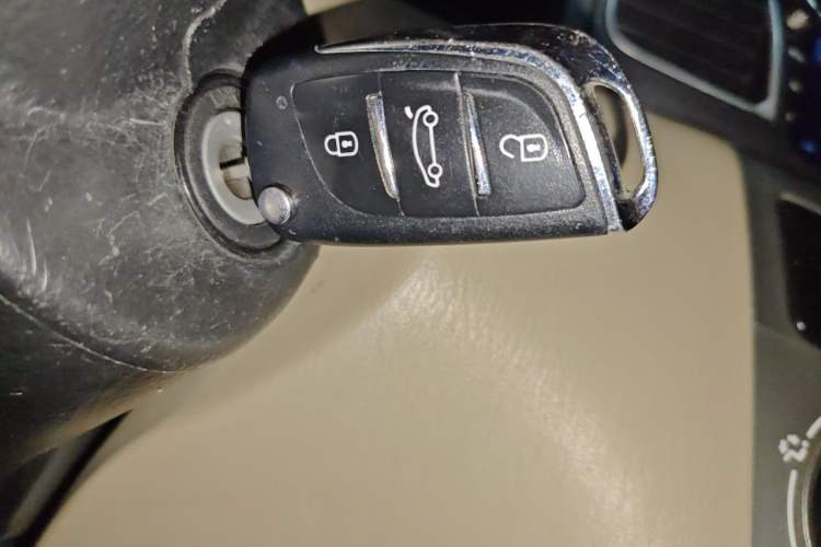 Used Toyota Corolla EX 2013 1.6L Automatic Excellence Edition Vehicle Key