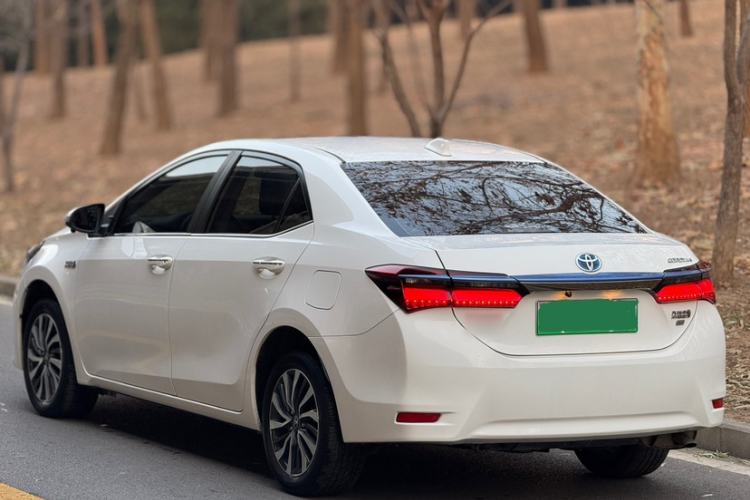 Used Toyota Corolla Hybrid E+ 2019 1.8L E-CVT Leading Edition Exterior 4
