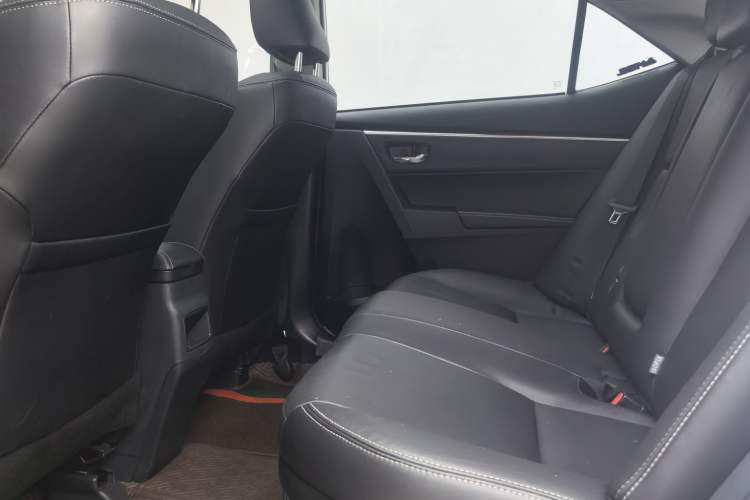 Used Toyota Corolla Hybrid E+ 2019 1.8L E-CVT Luxury Edition Interior 2