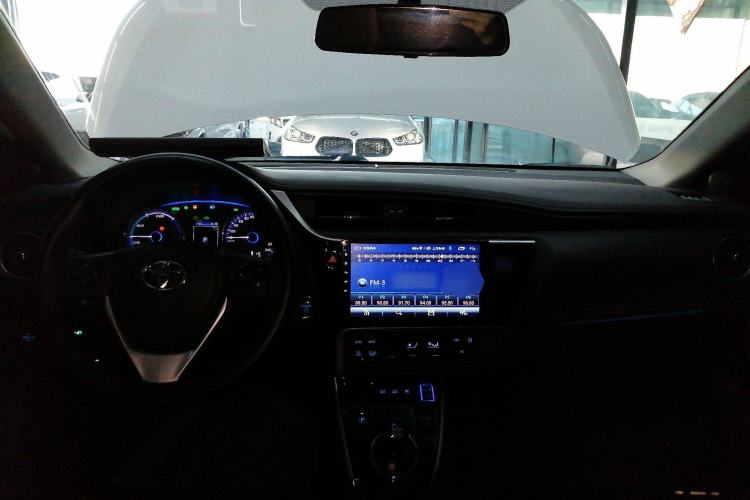 Used Toyota Corolla Hybrid E+ 2019 1.8L E-CVT Leading Edition Interior 2