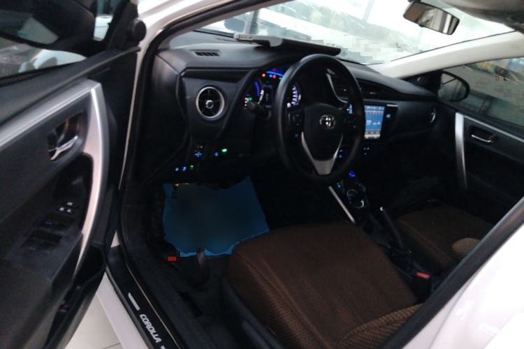 Used Toyota Corolla Hybrid E+ 2019 1.8L E-CVT Leading Edition Interior 3