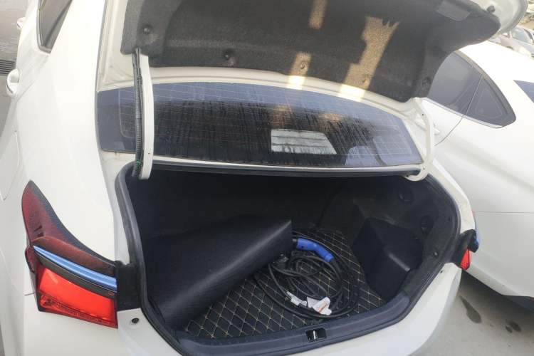Used Toyota Corolla Hybrid E+ 2019 1.8L E-CVT Leading Edition Trunk
