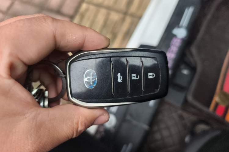 Used Toyota Corolla Hybrid E+ 2019 1.8L E-CVT Leading Edition Vehicle Key