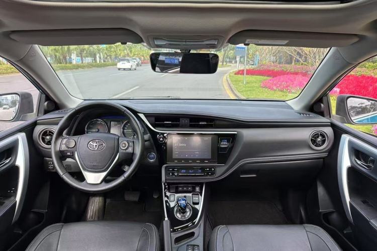 Used Toyota Corolla Hybrid E+ 2019 1.8L E-CVT Flagship Edition Center Console