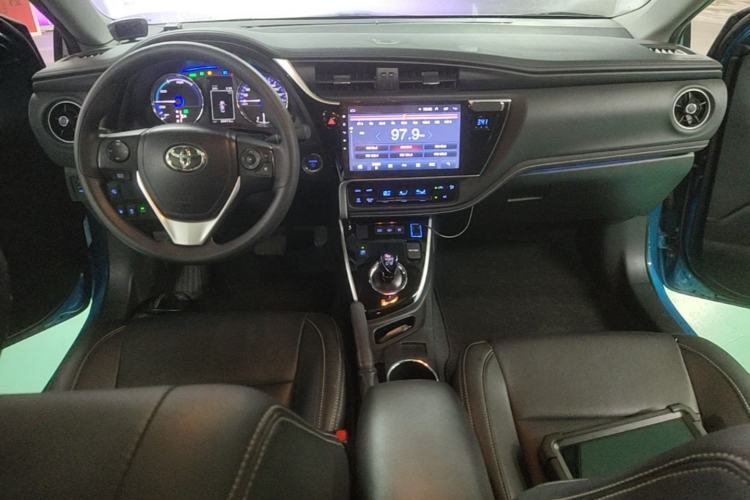 Used Toyota Corolla Hybrid E+ 2019 1.8L E-CVT Leading Edition Center Console