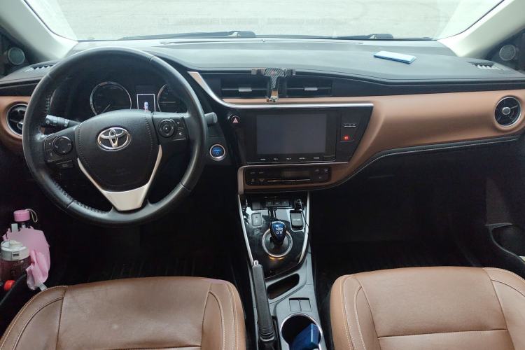 Used Toyota Corolla Hybrid E+ 2019 1.8L E-CVT Luxury Edition Center Console