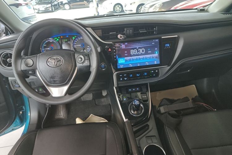 Used Toyota Corolla Hybrid E+ 2019 1.8L E-CVT Leading Edition Center Console