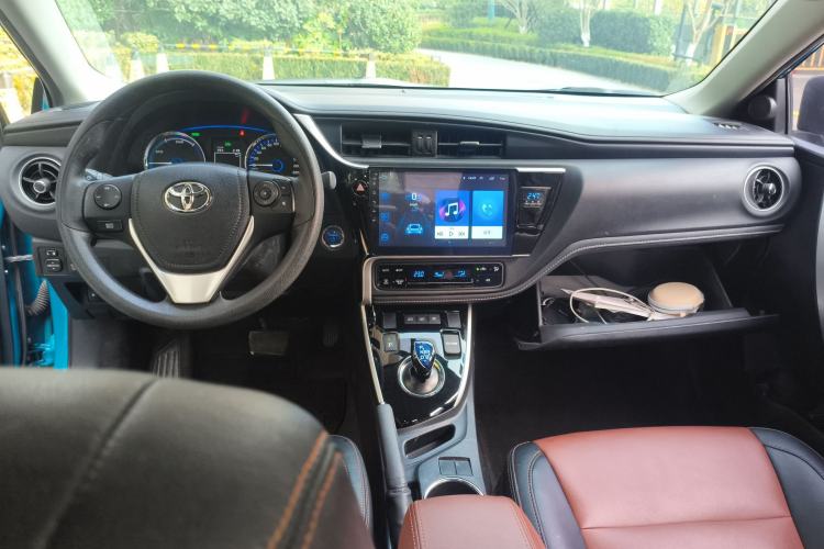 Used Toyota Corolla Hybrid E+ 2019 1.8L E-CVT Leading Edition Center Console