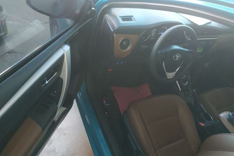 Used Toyota Corolla Hybrid E+ 2019 1.8L E-CVT Luxury Edition Driver Seat
