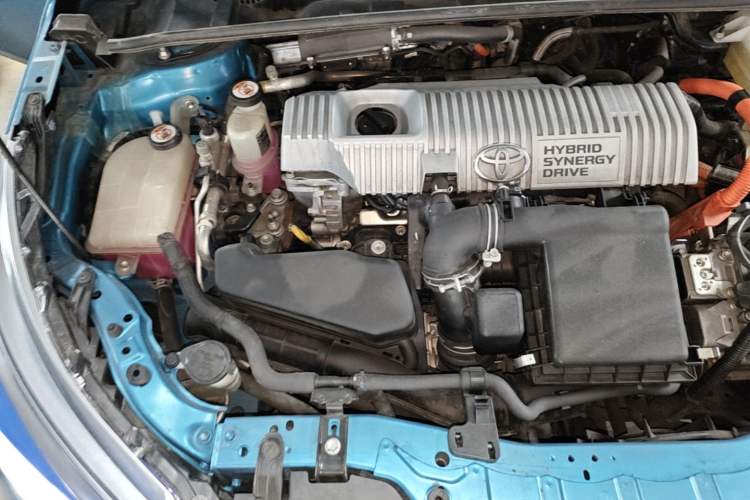 Used Toyota Corolla Hybrid E+ 2019 1.8L E-CVT Luxury Edition Engine Bay Right