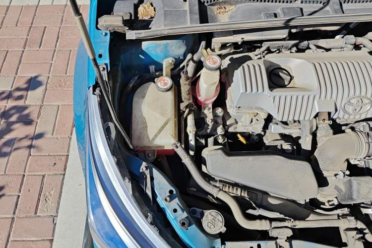 Used Toyota Corolla Hybrid E+ 2019 1.8L E-CVT Luxury Edition Engine Bay Right