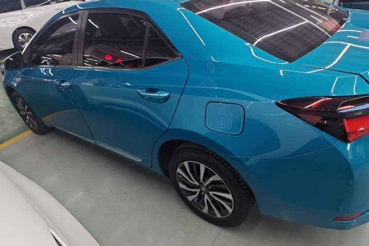 Used Toyota Corolla Hybrid E+ 2019 1.8L E-CVT Flagship Edition Exterior 3
