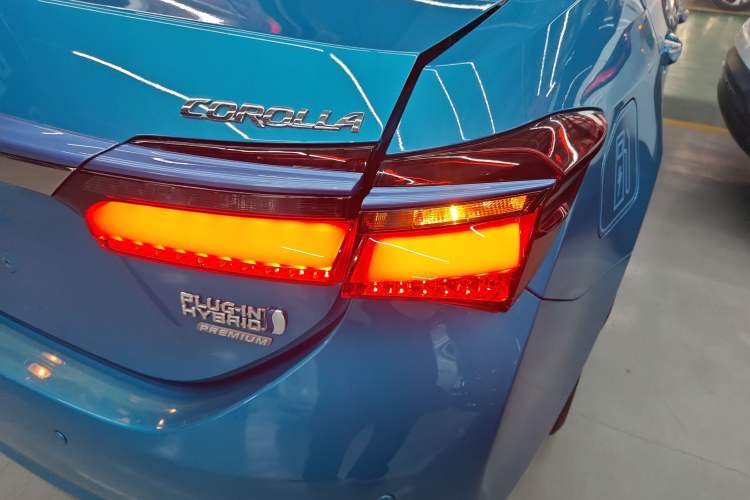 Used Toyota Corolla Hybrid E+ 2019 1.8L E-CVT Flagship Edition Exterior 6