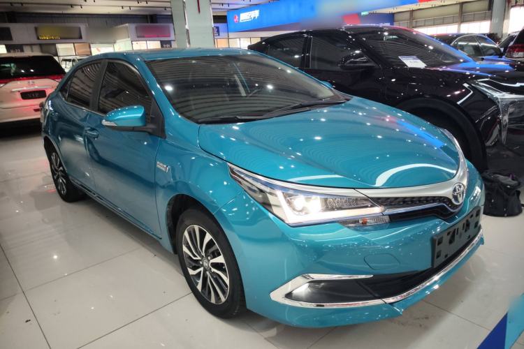Used Toyota Corolla Hybrid E+ 2019 1.8L E-CVT Luxury Edition Front Right 45 Deg