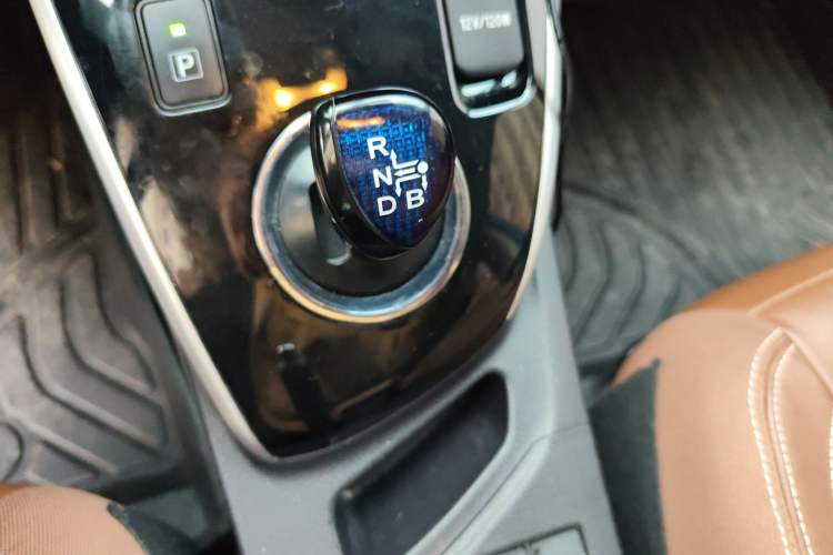 Used Toyota Corolla Hybrid E+ 2019 1.8L E-CVT Luxury Edition Gear Lever