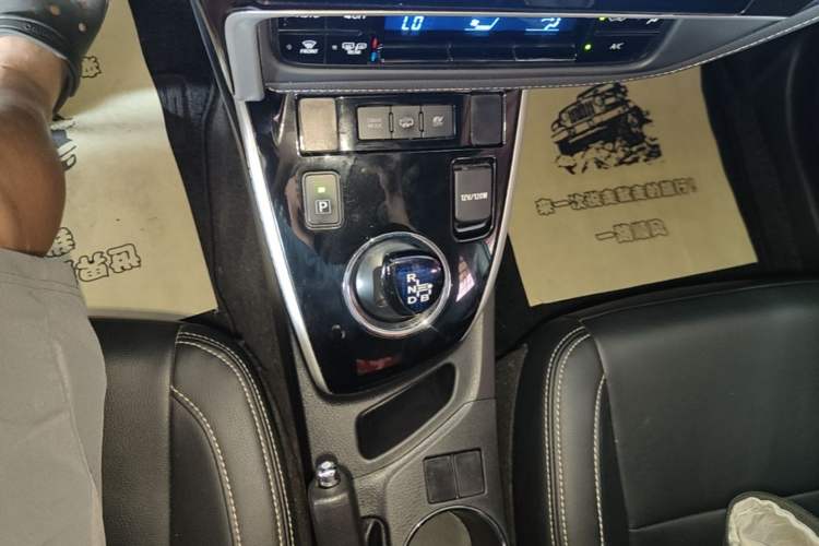 Used Toyota Corolla Hybrid E+ 2019 1.8L E-CVT Leading Edition Gear Lever