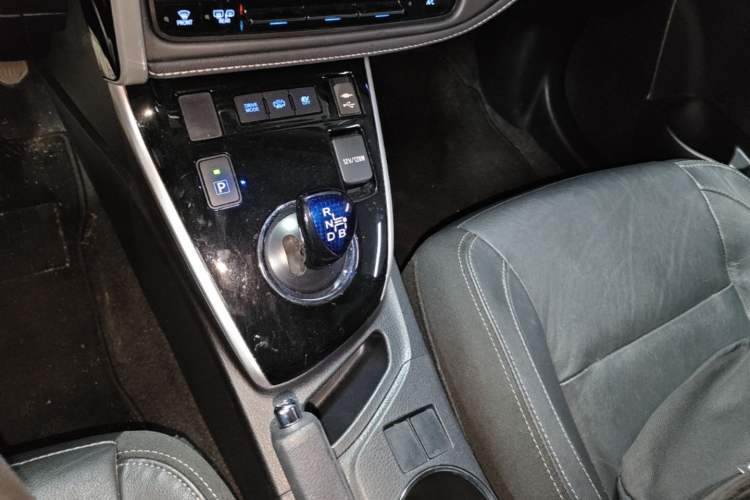 Used Toyota Corolla Hybrid E+ 2019 1.8L E-CVT Luxury Edition Gear Lever