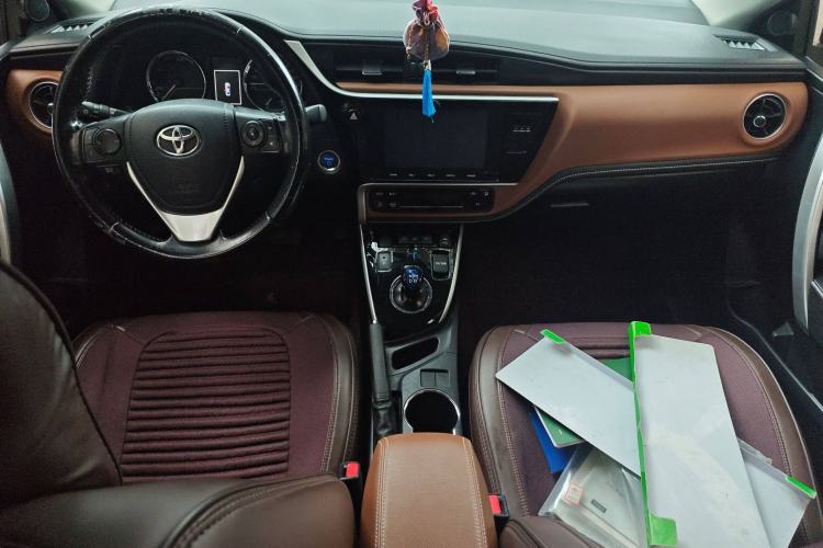 Used Toyota Corolla Hybrid E+ 2019 1.8L E-CVT Luxury Edition Interior 2