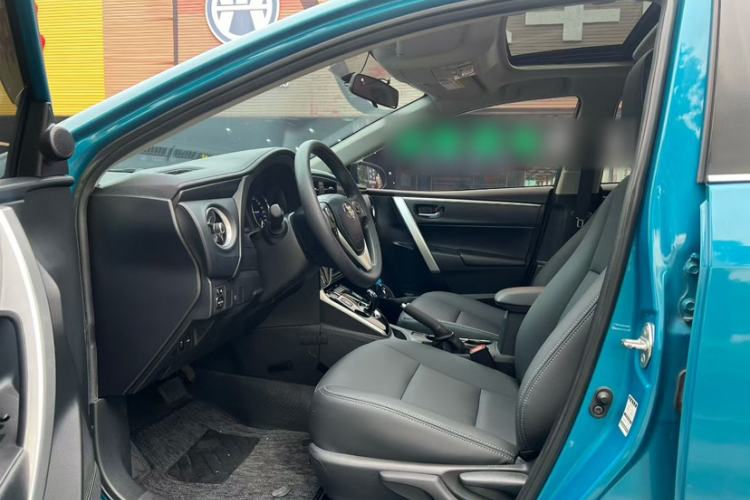 Used Toyota Corolla Hybrid E+ 2019 1.8L E-CVT Leading Edition Interior 2