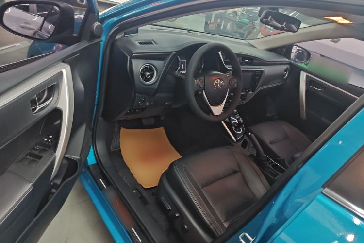 Used Toyota Corolla Hybrid E+ 2019 1.8L E-CVT Flagship Edition Interior 3
