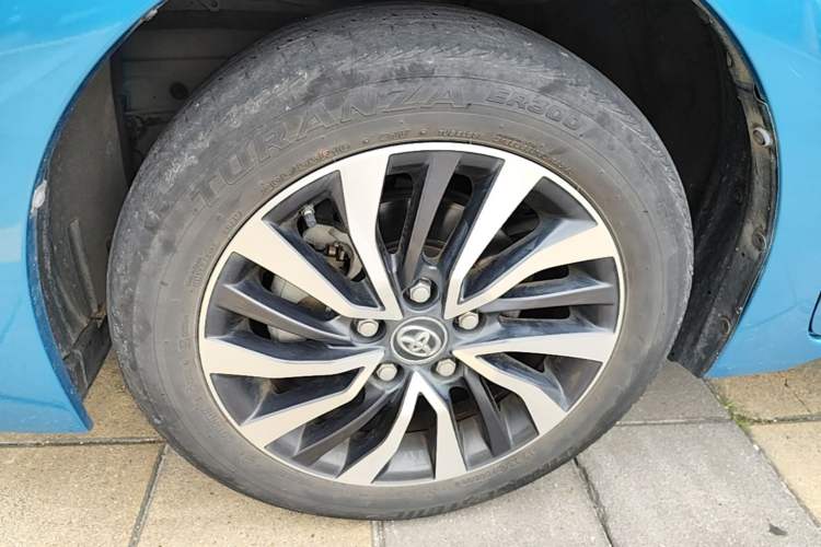Used Toyota Corolla Hybrid E+ 2019 1.8L E-CVT Flagship Edition Left Front Wheel Hub