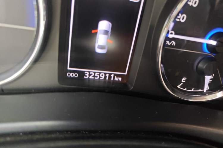 Used Toyota Corolla Hybrid E+ 2019 1.8L E-CVT Leading Edition Odometer Close Up