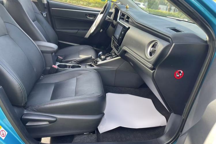 Used Toyota Corolla Hybrid E+ 2019 1.8L E-CVT Flagship Edition Right Front Seat