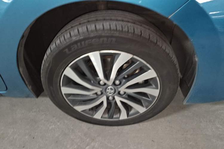 Used Toyota Corolla Hybrid E+ 2019 1.8L E-CVT Luxury Edition Right Front Wheel Hub