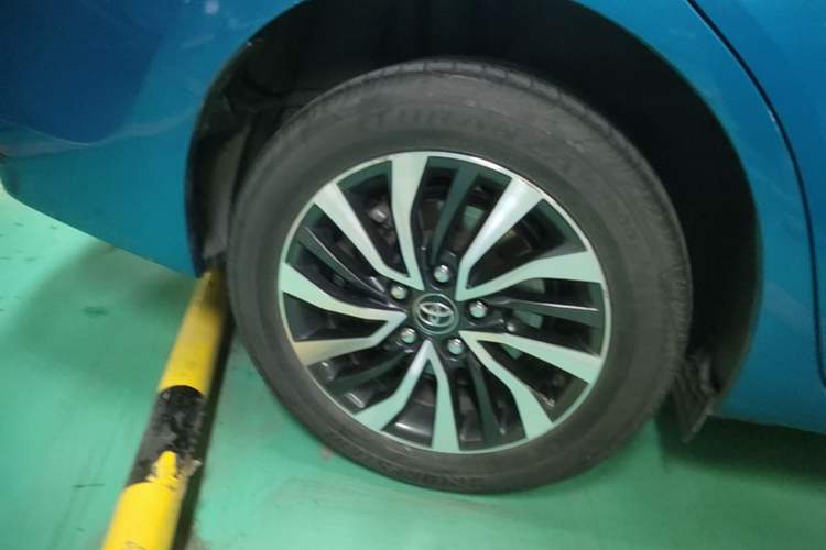 Used Toyota Corolla Hybrid E+ 2019 1.8L E-CVT Leading Edition Right Rear Wheel Hub