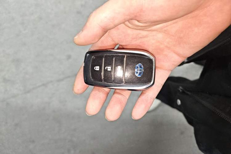 Used Toyota Corolla Hybrid E+ 2019 1.8L E-CVT Luxury Edition Vehicle Key