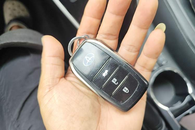 Used Toyota Corolla Hybrid E+ 2019 1.8L E-CVT Flagship Edition Vehicle Key