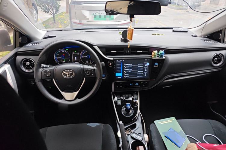 Used Toyota Corolla Hybrid E+ 2019 1.8L E-CVT Leading Edition Center Console