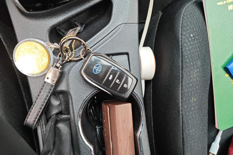 Used Toyota Corolla Hybrid E+ 2019 1.8L E-CVT Leading Edition Vehicle Key