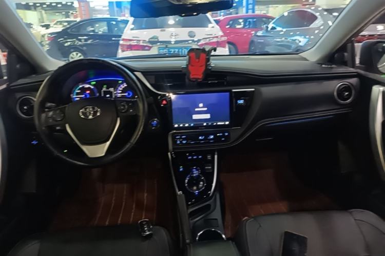 Used Toyota Corolla Hybrid E+ 2019 1.8L E-CVT Luxury Edition Center Console