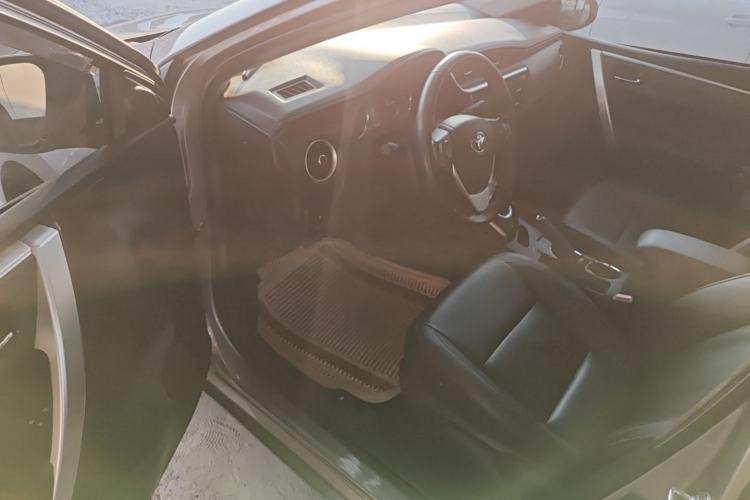Used Toyota Corolla Hybrid E+ 2019 1.8L E-CVT Luxury Edition Driver Seat
