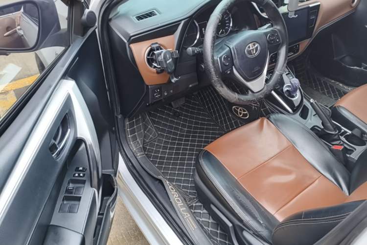 Used Toyota Corolla Hybrid E+ 2019 1.8L E-CVT Leading Edition Driver Seat