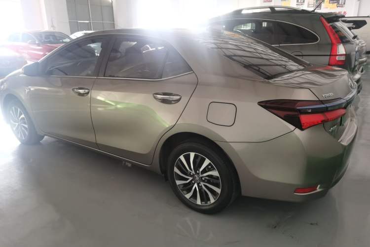 Used Toyota Corolla Hybrid E+ 2019 1.8L E-CVT Leading Edition Exterior 5