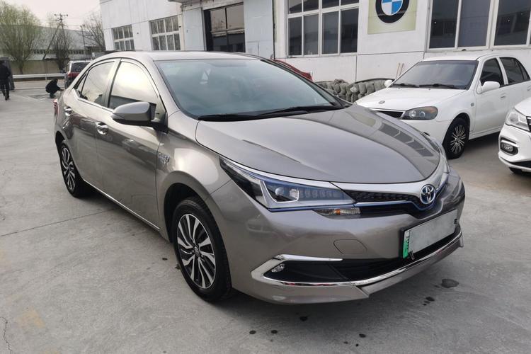 Used Toyota Corolla Hybrid E+ 2019 1.8L E-CVT Leading Edition Front Right 45 Deg