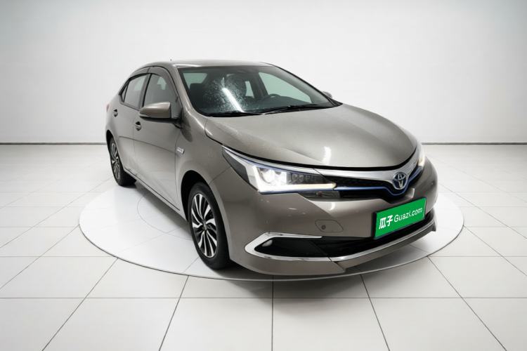 Used Toyota Corolla Hybrid E+ 2019 1.8L E-CVT Leading Edition Front Right 45 Deg