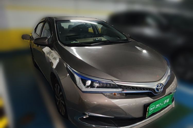 Used Toyota Corolla Hybrid E+ 2019 1.8L E-CVT Luxury Edition Front Right 45 Deg