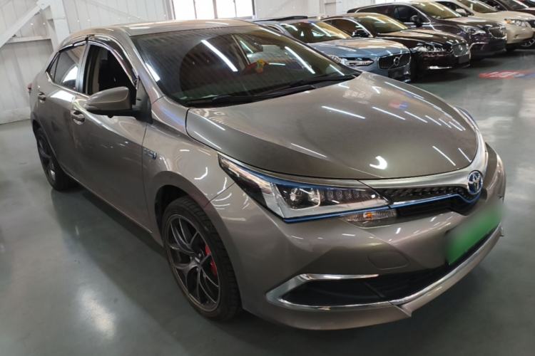Used Toyota Corolla Hybrid E+ 2019 1.8L E-CVT Leading Edition Front Right 45 Deg